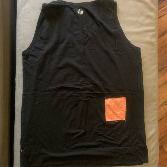 Raw Threads 39.3 Goofy theme sleeveless top - Picture 5 of 5